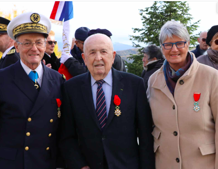 Jean Baqué reçoit la médaille d’Officier de la Légion d’Honneur